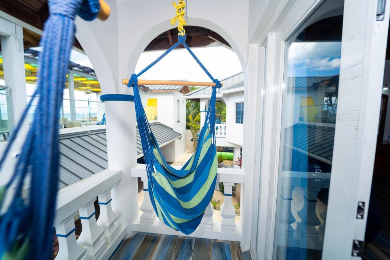 Blue Skies Beach Resort Negril Exterior foto